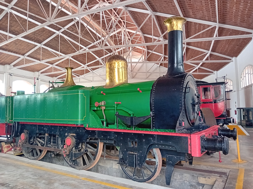 Locomotora de vapor 120-2112. MZA 168. Martorell