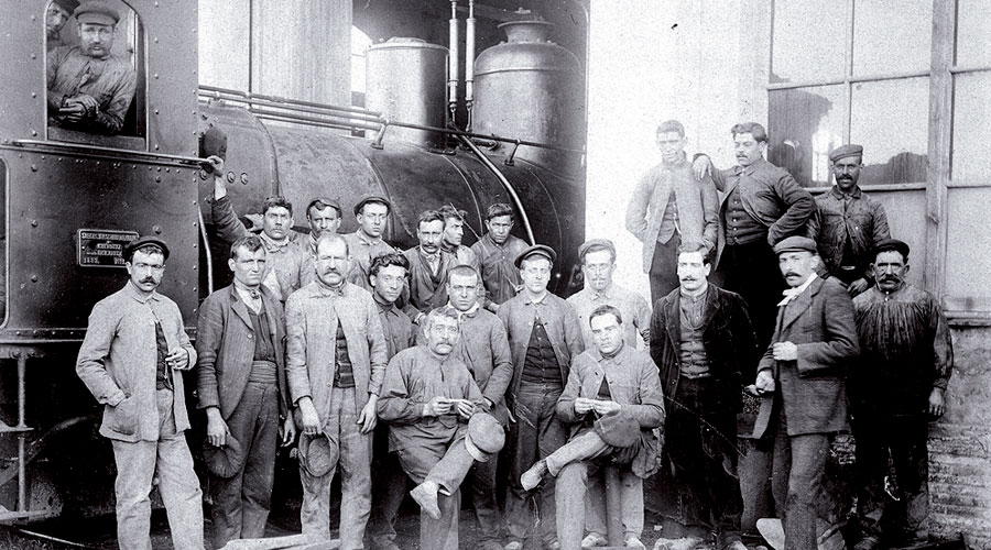 Poblados ferroviarios. La vida alrededor del tren